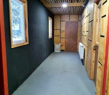 Melipeuco Cabin | Inviting Refugio de Montaña Sollipulli Lodge with Hot Tub