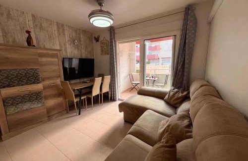 Puerto de Mazarron Apartment | Oceanfront Oasis: Refugio de Paco with Pool & Pet-Friendly