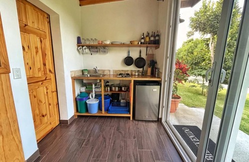 San Pedro La Laguna Cabin | Relax at Refugio del Volcan with Oceanfront Amenities
