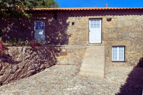 Bico House | Unforgettable Stay at Refugio dos Cartolas, 4-Star Rated