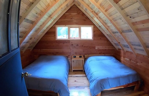 Pueblo Nuevo Cabin | Escape to Refugio en el bosque Parque La Pirámide
