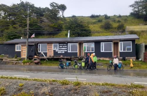 Puerto Williams House | Pet-Friendly Refugio Jemmy Button with Welcoming Amenities