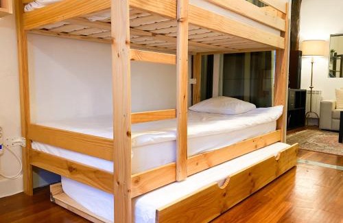Basurto-Zorroza Apartment | Cozy Refugio Noruego: Pet Friendly with Oceanfront Views