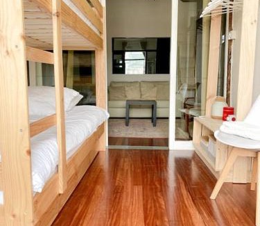 Basurto-Zorroza Apartment | Cozy Refugio Noruego: Pet Friendly with Oceanfront Views