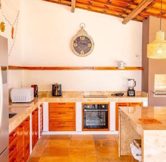 Parajuru House | Relax at Refugios Parajuru - Villa Palmeira with Ocean View