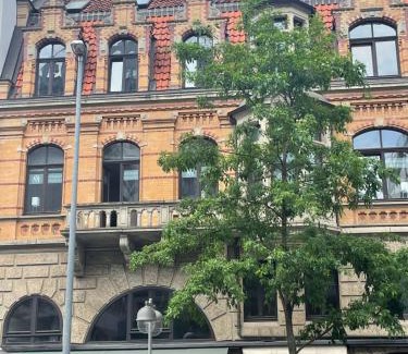 Mitte Apartment | Stylish Retreat Near HBF and City Center - Pet Friendly!