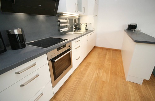 Groemitz House | Ideal Stay at Refugium Mittelweg: Oceanfront & Free WiFi