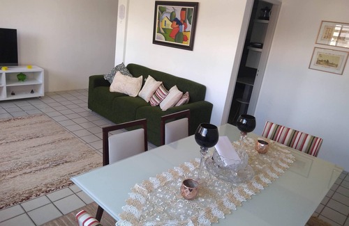 Boa Viagem Apartment | Cozy Refurbished Apartment Steps from Boa Viagem Beach