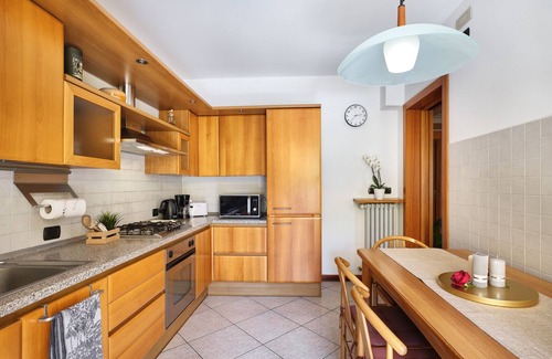Bardolino Apartment | Pet-Friendly Getaway at Regarda - La Casa di Fido