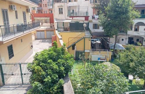 Portici House | Regency House Accoglienza