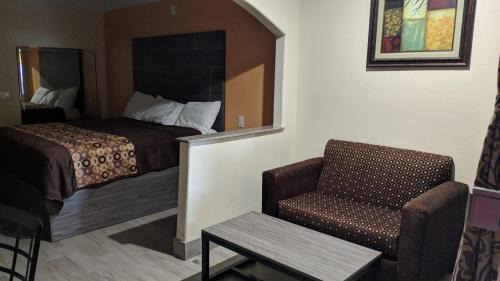 Galena Park Hotel | Budget-Friendly Stay at Regency Inn and Suites Galena Park