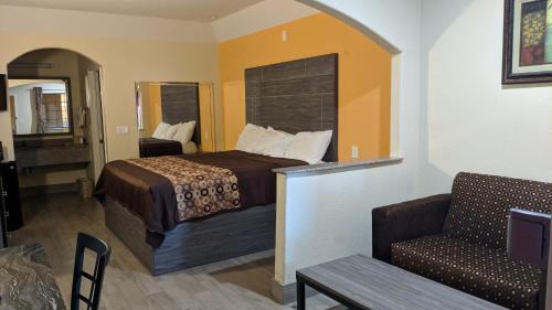 Galena Park Hotel | Budget-Friendly Stay at Regency Inn and Suites Galena Park