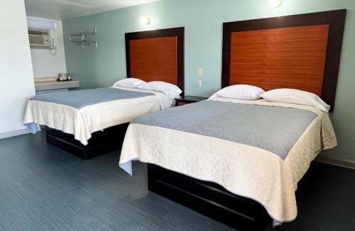 Bald Knob Hotel | Pet-Friendly Regency Inn Bald Knob - Rated 8.6/10 by Guests