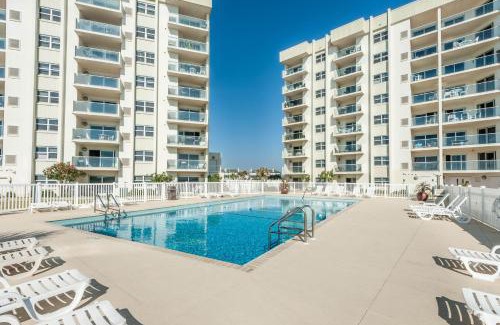 Pensacola Beach House | Regency Towers 702 West - Family-Friendly Escape with Pool