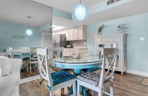 Pensacola Beach Condo | Regency Towers 107 East 🌊 Cozy 1BR | Steps to Sand + Pet Friendly