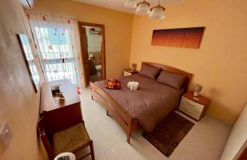 Bugibba Apartment | Regent Court: Ideal 3-Bedroom Getaway near Bugibba Seafront