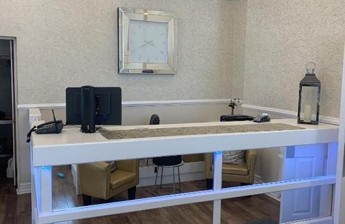 Bootle Hotel | Regent Hotel: Family-Friendly Stay with Breakfast Included