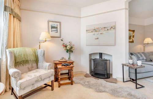 Clyro House | Regent House: Family and Pet-Friendly Getaway