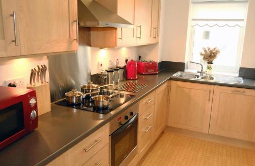 Gosforth Apartment | Unique Comfort at Regent - Pet and Child Friendly Haven