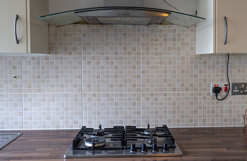 Somers Town House | Spacious 4-Bed House in London - Pet & Child Friendly Stay