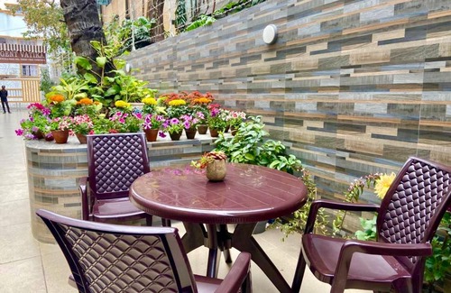 Kolkata House | Family-Friendly Comfort at Regent Vatika Hotel