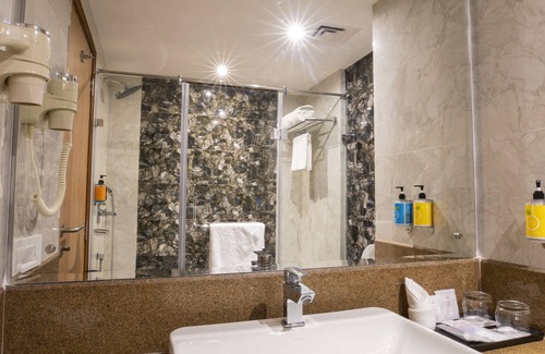 Zirakpur Hotel | Comfortable Stay at Regenta Central Cassia Zirakpur