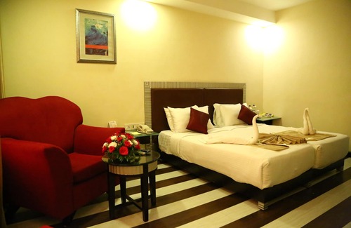 Royapettah Hotel | Comfortable Stay at Regenta Central Deccan with Spa & Dining
