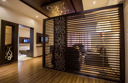 Bharuch Hotel | Comfortable Stay at Regenta Central Harimangla - 4 Star