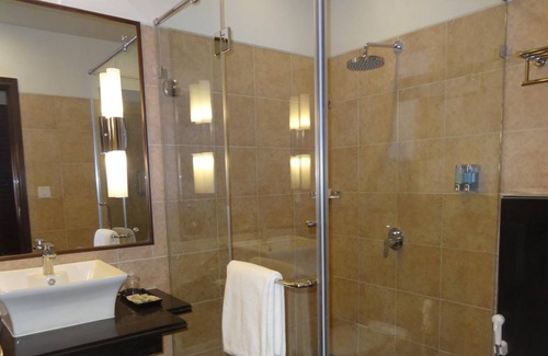 Vagra Hotel | Regenta Central Hestia Dahej