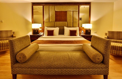 Ludhiana Hotel | Inviting Stay at Regenta Central Klassik with Pool & Spa
