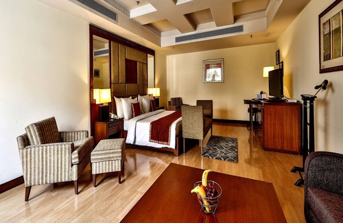 Ludhiana Hotel | Inviting Stay at Regenta Central Klassik with Pool & Spa