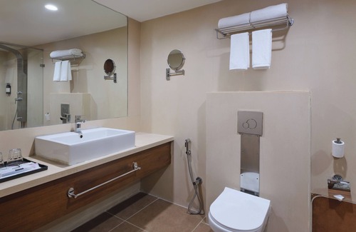Thaltej Hotel | Regenta Place Ahmedabad