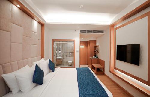 Bhopal Hotel | Discover Regenta Place Bhopal: Poolside Retreat Awaits