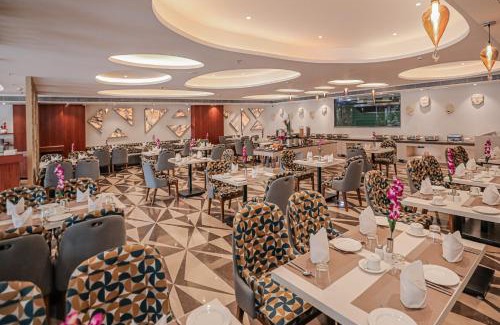 Bhopal Hotel | Discover Regenta Place Bhopal: Poolside Retreat Awaits