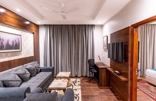 Morni Hotel | Discover Regenta Place Morni Hills: A 4-Star Retreat