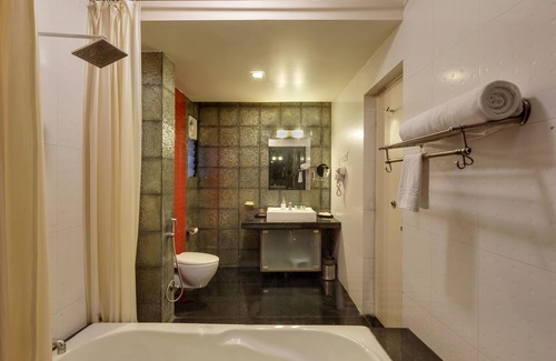 Kolhapur Hotel | Discover Regenta Place Raysons Kolhapur with Spa & Dining