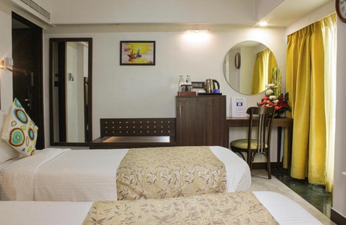 Airport Area Hotel | Elegant Retreat at Regenta Place The Emerald - 4-Star Stay