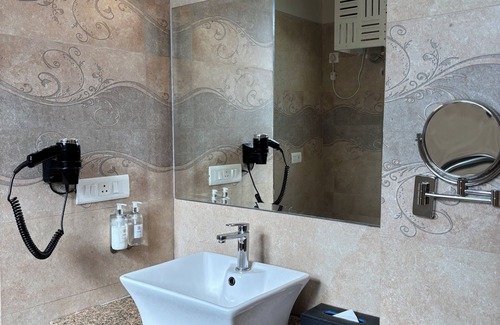 Mashobra Hotel | Relaxing Regenta Resort & Spa Mashobra with Top Amenities