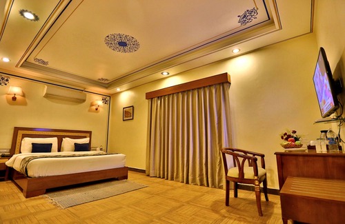 Sawai Madhopur Hotel | Inviting Stay at Regenta Vanya Mahal with Pool & Dining