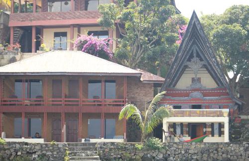 Tuk Tuk House | Pet-Friendly Reggae Guest House with Private Beach Access