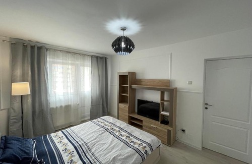 Cluj-Napoca Apartment | Family-Friendly Stay at Regim Hotelier Lux 2 Bedrooms