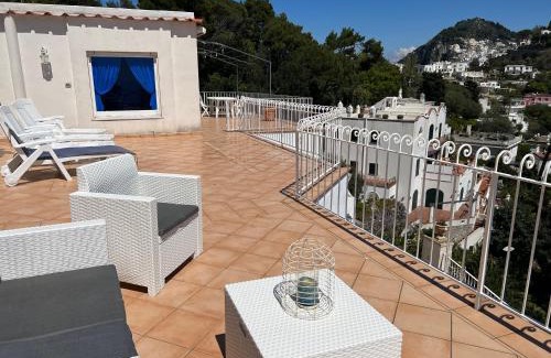 Marina Piccola Apartment | Regina di Capri - Suite with Ocean View & Breakfast Included