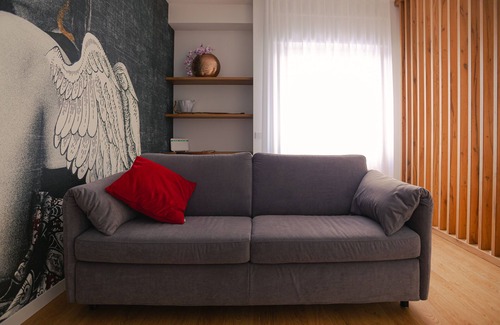 Cittadella Apartment | Experience Royal Hospitality at Regina di Verona Hotel