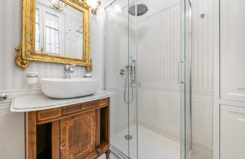 Cagliari Apartment | Unforgettable Stay at Regina Elena - Antica Dimora, Ocean View