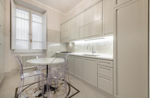 Cagliari Apartment | Unforgettable Stay at Regina Elena - Antica Dimora, Ocean View