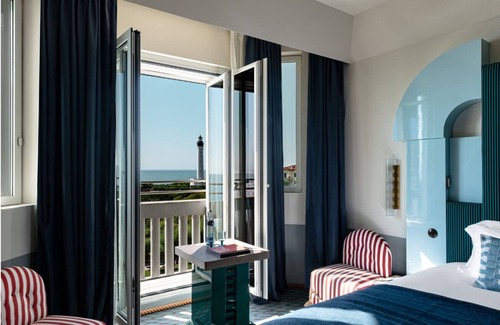 Biarritz Hotel | Exclusive Amenities Await at Regina Experimental Biarritz