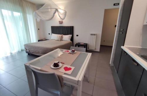 Miramare Apartment | Regina Margherita: Family-Friendly Stay with Hot Tub Bliss