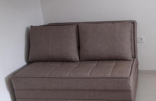 Or Akiva House | Family-Friendly Regina's Place with Exceptional 9.3 Rating