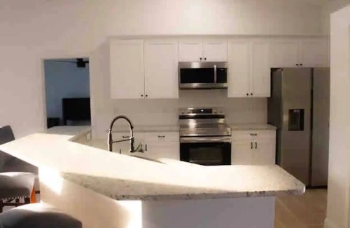 Eisenhower House | Regium Estates 2 - Your Ideal Oasis with Pool and Pet Welcome