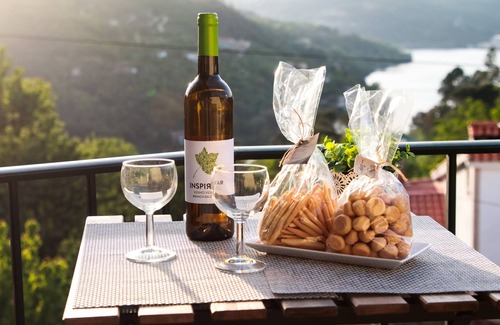 Oliveira do Douro House | Discover Regouro: A Hidden Gem with Pool & Spa in Douro